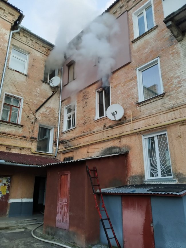 На Волині під час пожежі врятували 6 людей: двоє з них – діти. ФОТО