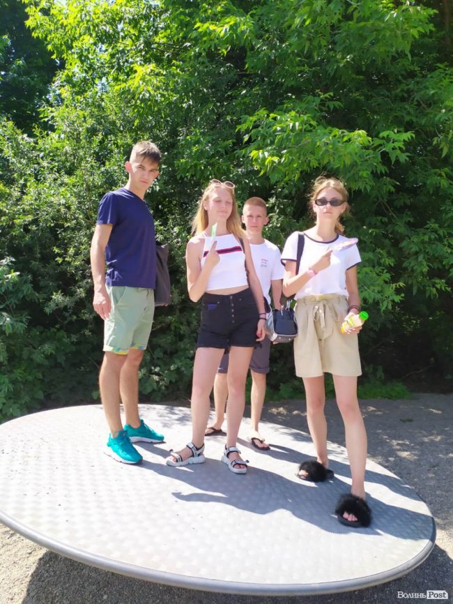 Луцькі школярі проміняли випускний на незабутню подорож за кордон. ФОТО