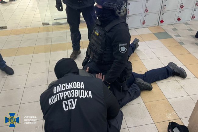 Представився співробітником СБУ: у Харкові шахрай за гроші обіцяв дружині загиблого воїна «повернути його з полону»