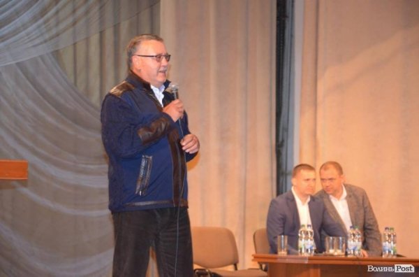 У Луцьку Анатолій Гриценко розповів, з чим йде на вибори партія «Громадянська позиція»*