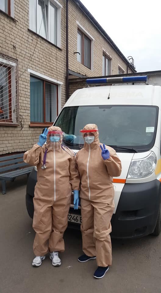 Українки надіслали з Італії гроші на захисні костюми волинським медикам. ФОТО