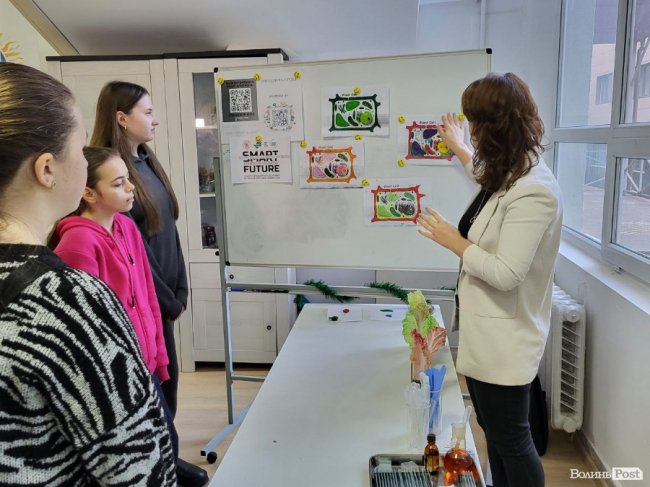 Лего-сумо та світ під мікроскопом: для діток переселенців та військових провели майстер-класи