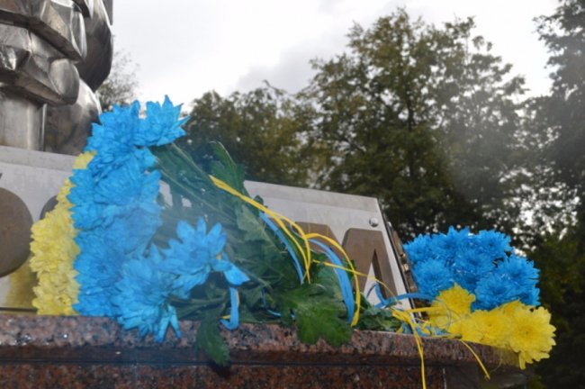 У жовто-блакитному одязі та з парасолями: у Ковелі відзначили День Прапора