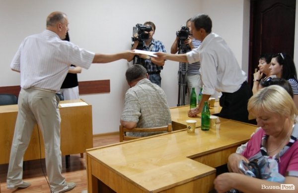 З  «Ночі в Луцькому замку» власникам зруйнованих квартир дістанеться по 28 тисяч гривень. ФОТО