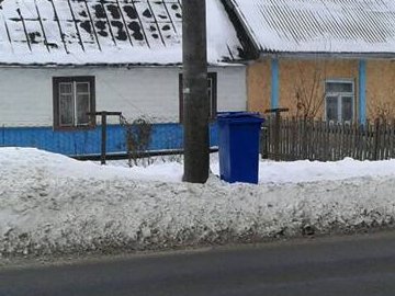 Мешканці луцької вулиці купили контейнери, бо обридло сміття, - муніципали