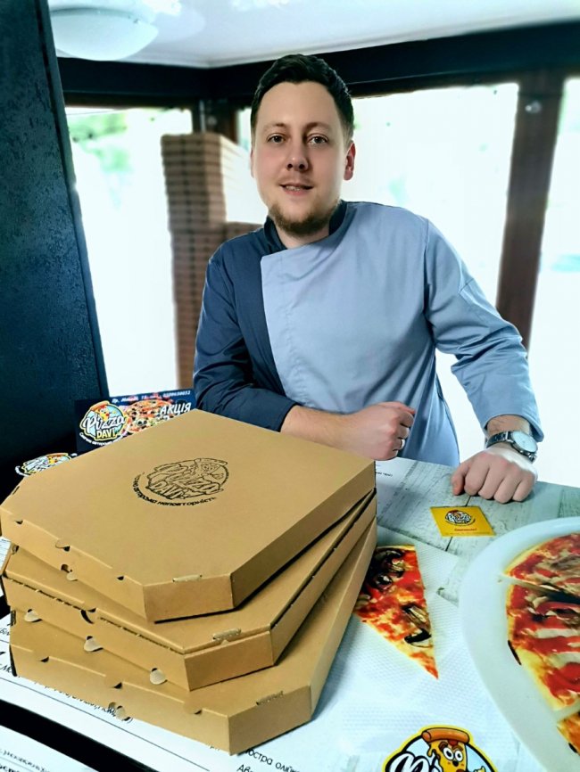 Вперше у Луцьку – піца без бортиків*