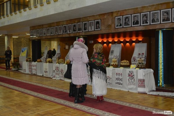 Ювілей Волині: вітання, оплески та нагородження «відомих і почесних». ФОТО