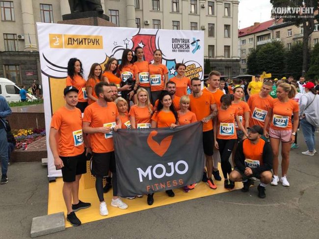 У Луцьку стартував масовий легкоатлетичний забіг. ФОТО