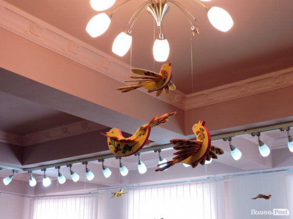 Лучани можуть відвідати унікальну виставку дерев'яних іграшок-забавок. ФОТО