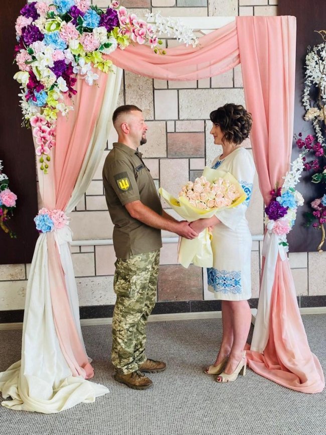 Війна – не завада: на Волині троє військовослужбовців побралися з коханими