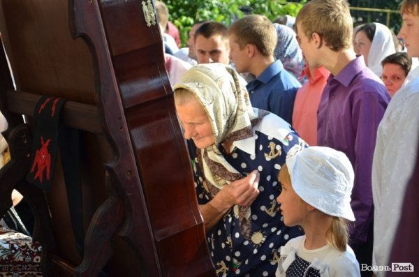 До Луцька привезли цілющі святині. ФОТО