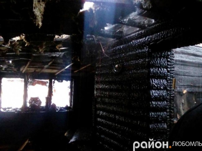 На Волині пожежа знищила новий будинок. ФОТО