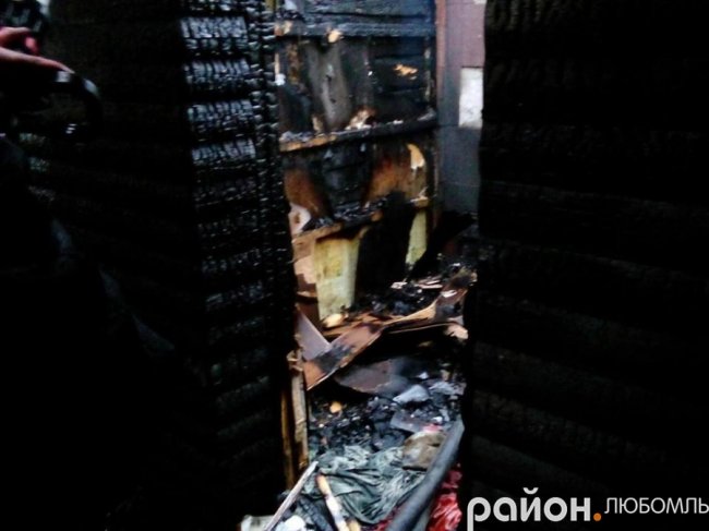 На Волині пожежа знищила новий будинок. ФОТО