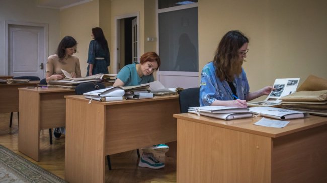 Луцький театр досліджує архіви, готуючи виставу про сім'ю сенаторки Левчанівської