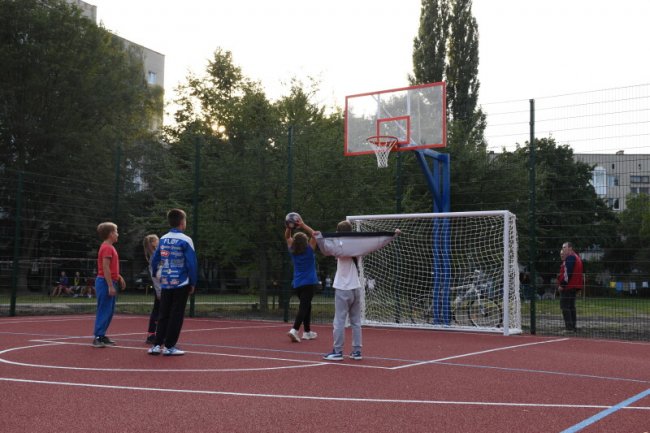 У Луцьку відкрили 12-й сучасний спортивний майданчик. ФОТО