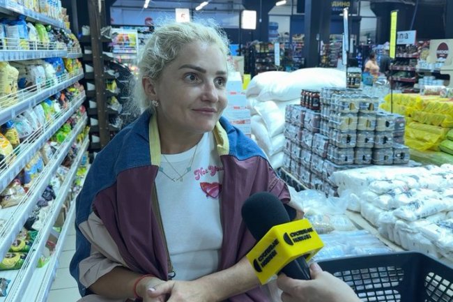 У Луцьку в окремих супермаркетах немає частини круп та солі: яка ситуація з продуктами. ВІДЕО