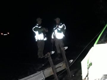 На Волині  п`яний водій втікав від прикордонників та врізався в електроопору