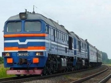 «Укрзалізниця» відновлює курсування поїздів майже у всіх областях 