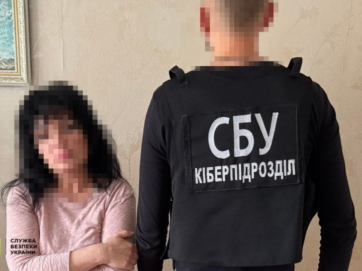 СБУ затримала агентурну пару, яка коригувала атаки на півдні України