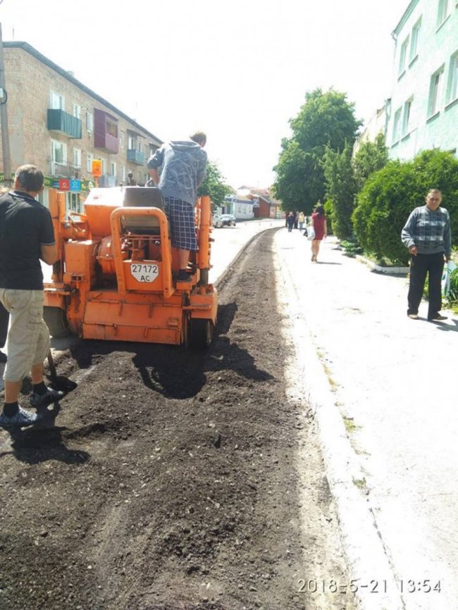 «Нарешті!»: реакція людей на ремонт центральної вулиці
