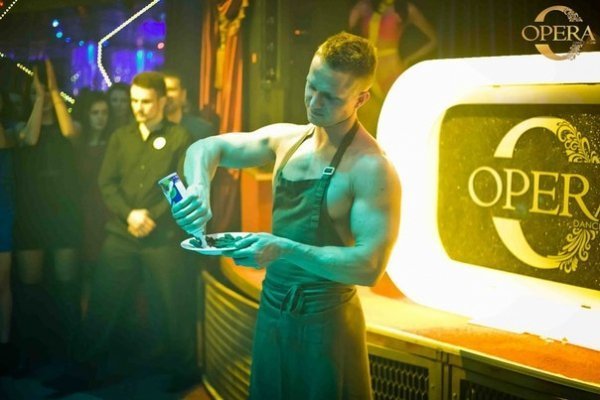 Як у луцьких клубах відгуляли 8 Березня. ФОТО