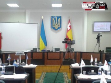 Луцька міська рада: політичний колапс. АРХІВ