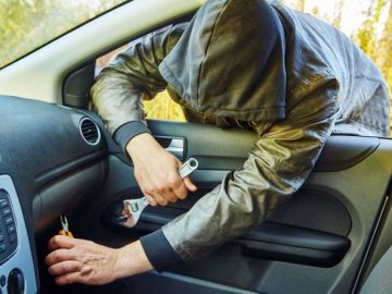 На Волині затримали автомобільного злодія