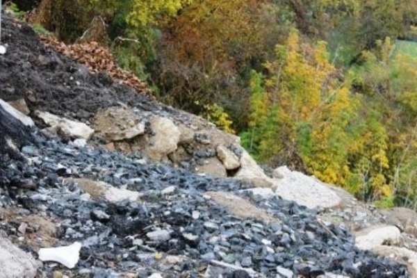 Оглядовий майданчик Луцька тоне у смітті. ФОТО