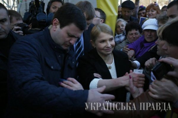 З’їзд «Батьківщини»: Саакашвілі, бабусі та «висока» Тимошенко. ФОТО