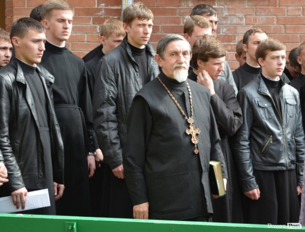 У Луцьк привезли мощі двох святих. ФОТО