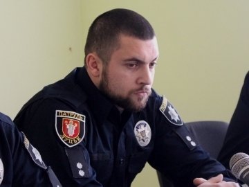 Земля і зарплата: що в декларації головного патрульного Волині