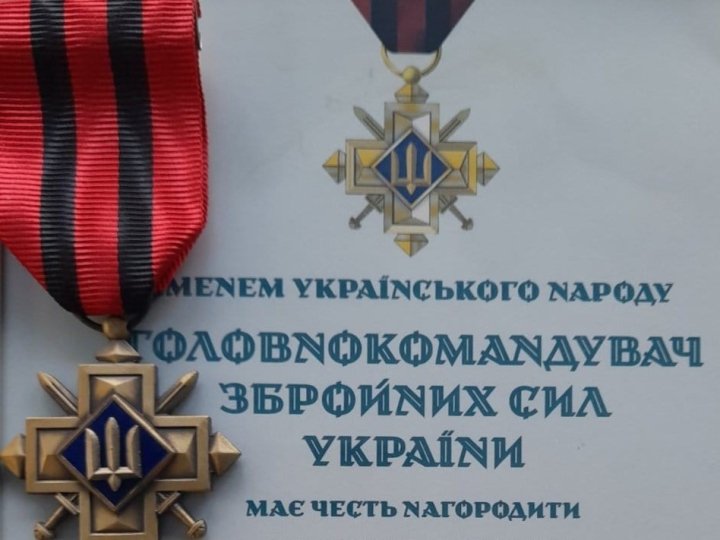 Сирський нагородив військового із Волині