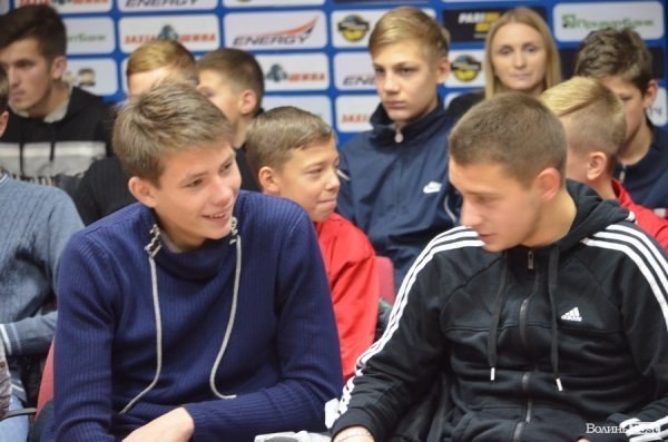 «Новий Луцьк» підписав меморандум про допомогу юним футболістам. ФОТО*