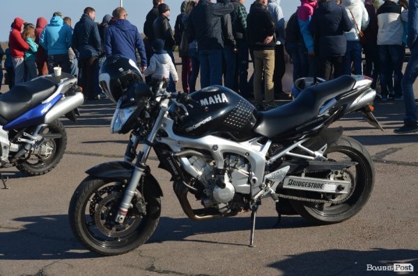 Під Луцьком відбувся чемпіонат з дрег-рейсингу. ФОТО