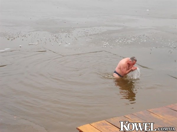 У Ковелі на Водохреще освятили річку Турію. ФОТО