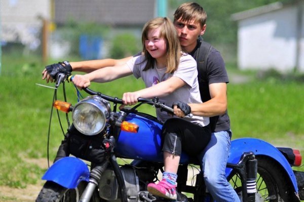 Байкери-«терапевти» влаштували свято для дітей. ФОТО