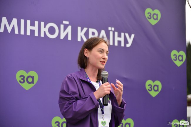 Найбільший в історії України Жіночий рух «За Майбутнє» зібрав десантниць на командно-тренувальні навчання