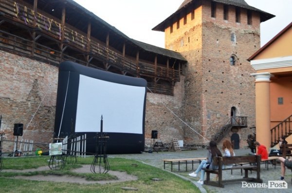 Кіно під відкритим небом. Ексклюзивне інтерв'ю з організатором Наталею Красильніковою. ФОТО