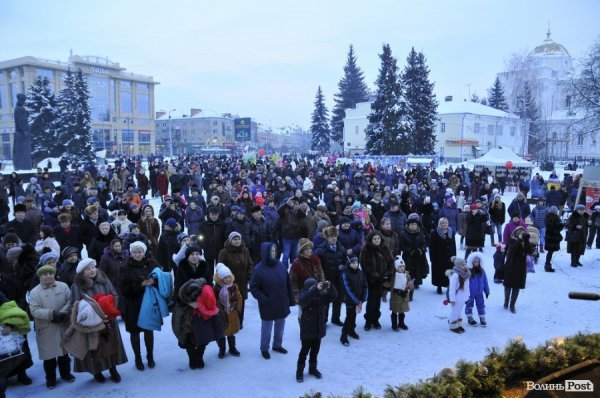 «Різдво у Луцьку»: камерний оркестр, «ФлайzZa» та 50 колективів