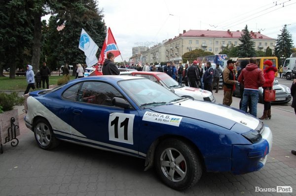 У Луцьку стартував автомотофестиваль «AutoWESTern». ФОТО