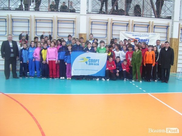 Найліпше грає у волейбол Затурцівська спецшкола