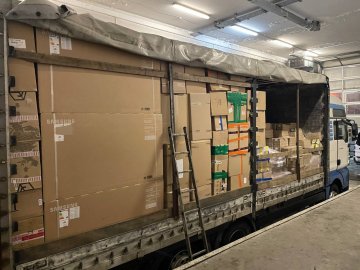 Через «Ягодин» намагалися провезти незадекларований товар на 17 млн грн. ФОТО