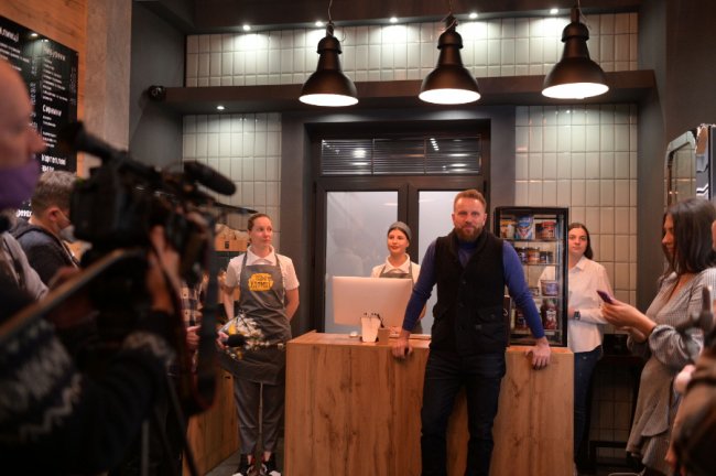 Відомий ресторатор Роман Хорзов відкрив у Луцьку мережу напівфабрикатів*