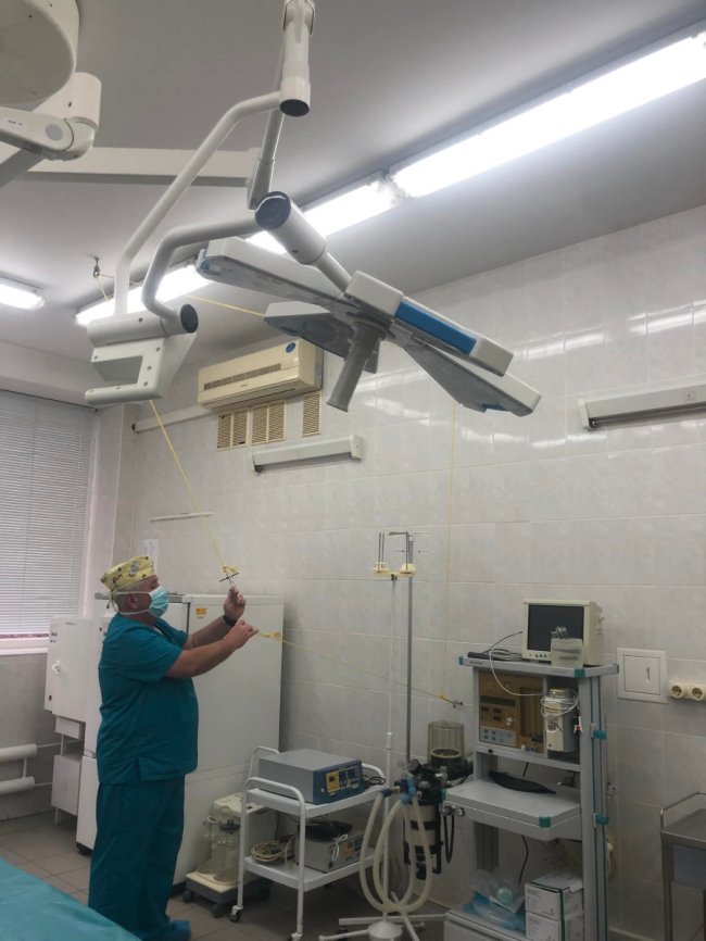 Благодійники подарували луцькій лікарні атроскопічне обладнання