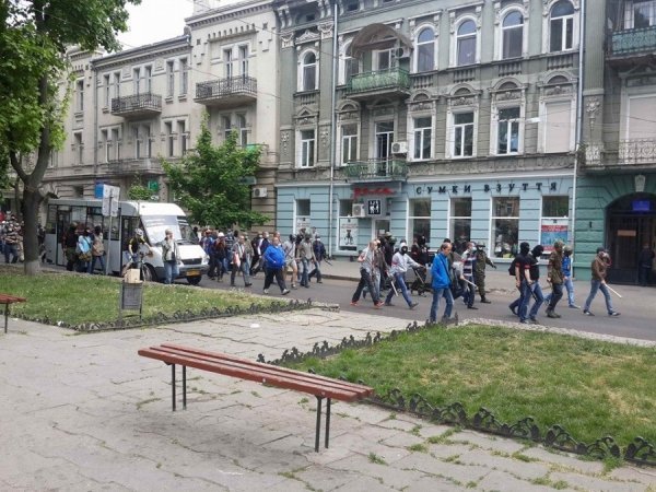 В Одесі ‒ бійка між патріотами та сепаратистами. ФОТО. ВІДЕО