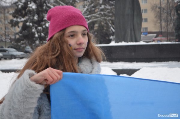 Ланцюг єднання в Луцьку. ФОТО