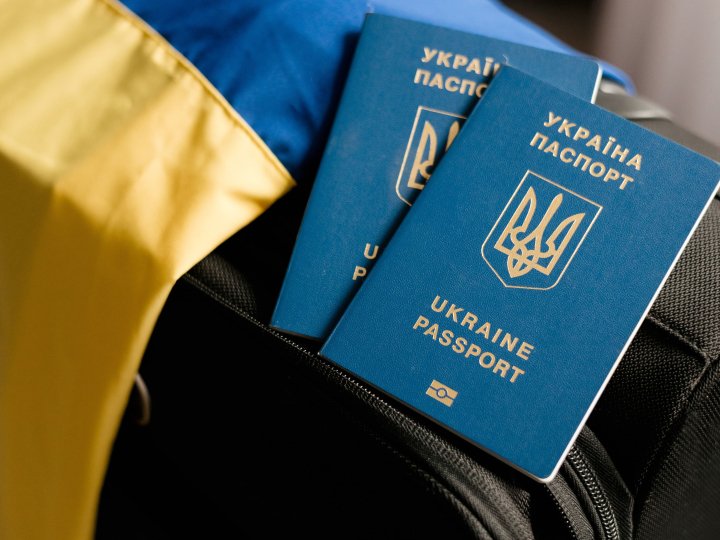З 1 липня: українці за кордоном отримали доступ до нових послуг МЗС