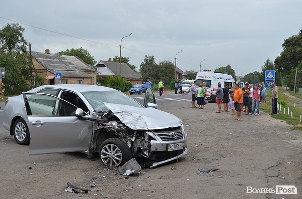 Під Луцьком – аварія за участю депутата облради. ФОТО. ВІДЕО