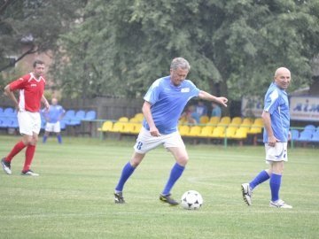 Тренер ФК «Дніпро» зіграв матч проти ковельських ветеранів футболу. ФОТО