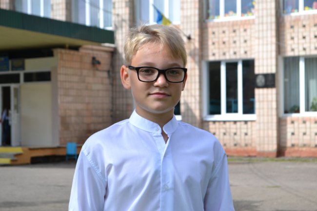 Благодійно, красиво, урочисто: як відсвяткували старт навчання у ліцеї Ковеля. ФОТО